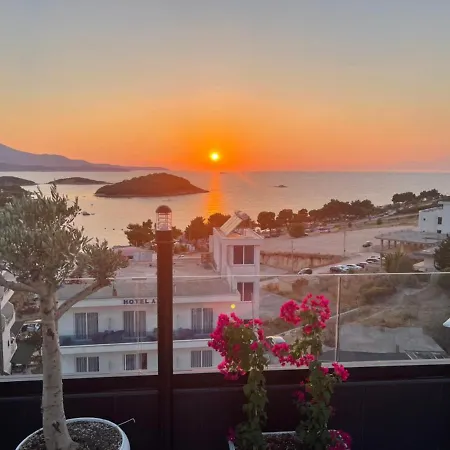 فندق Three Islands Of كساميل