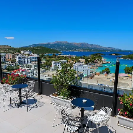 Hotel Three Islands Of